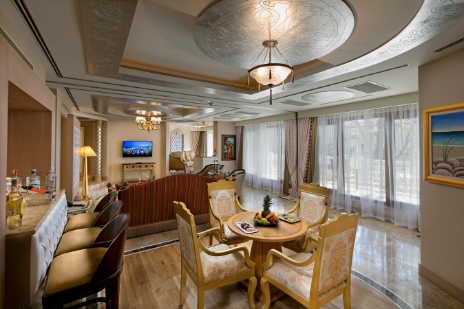 Lake House